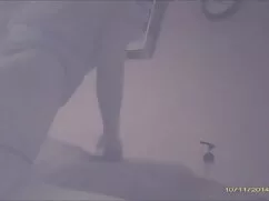 Ella videos amater mexicanos fue al baño y violó violentamente