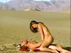 Mujer amateur mexicano gratis negra sirviendo .