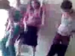Se quitó los pantalones en porno mexicano ameteur su sobrina