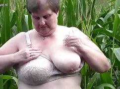 Una porno mateur mexicano esposa con tres hombres